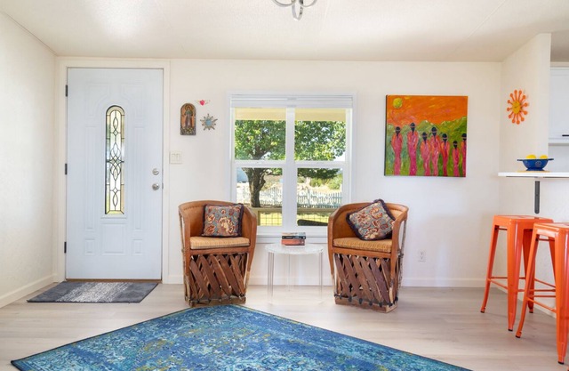 Clean Cute Ute Lake Home - 5 mins to the lake!