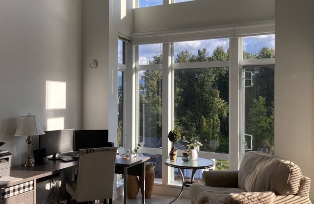 Clean, quiet, and private. Beautiful amenities; Gorgeous mountain view.