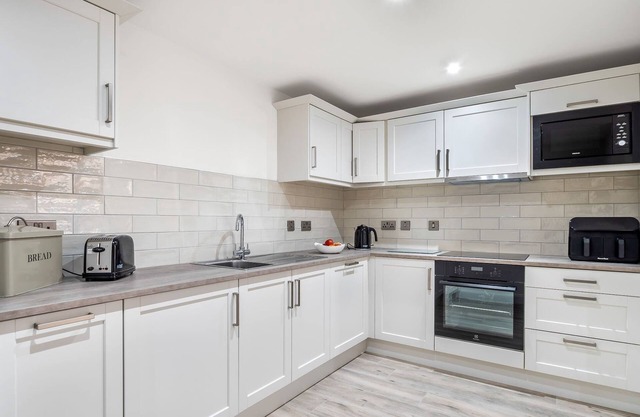 Cleggan Pierside 1 is bright stylish and luxurious