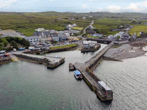 Cleggan Pierside Apt 2