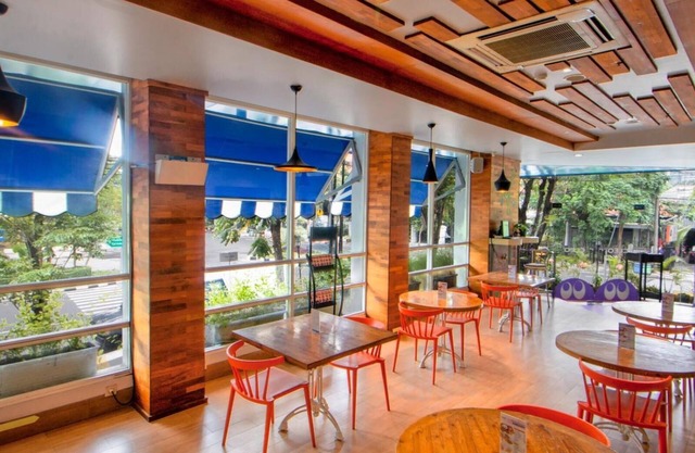 Cleo Walikota Surabaya