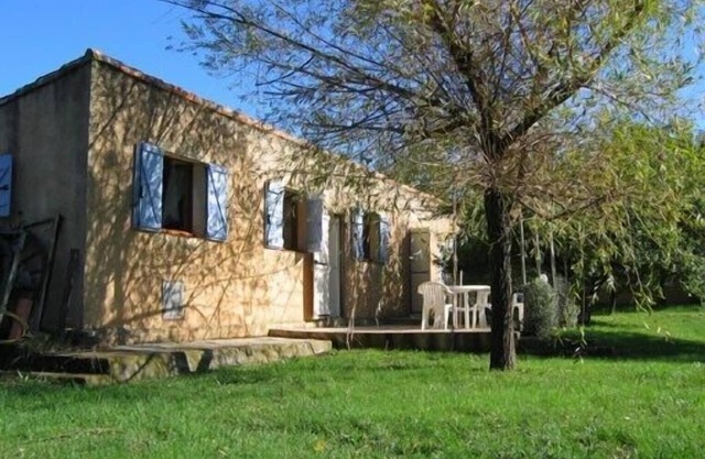 Clévacances casa tranquila con piscina al pie de la Montagne Sainte Victoire