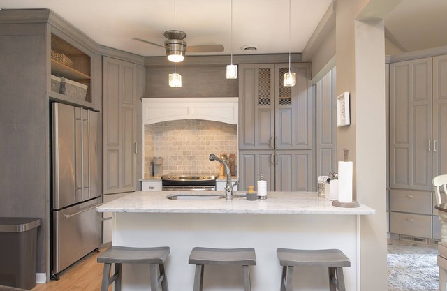 Cleveland - Lakeside retreat in historic district! 4 mi- Cleve Clinic, UH, CWRU.