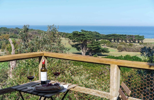 Cleversley Cottage I Ocean Views | Pets | Golf