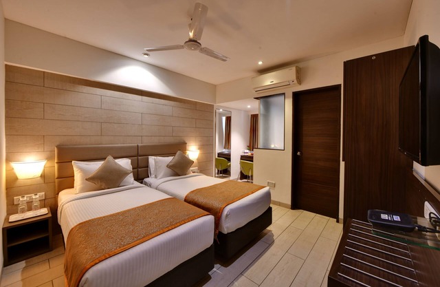 Click Hotel Vadodara