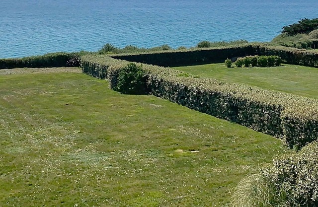 Cliff house in Pentrez (Sea View)