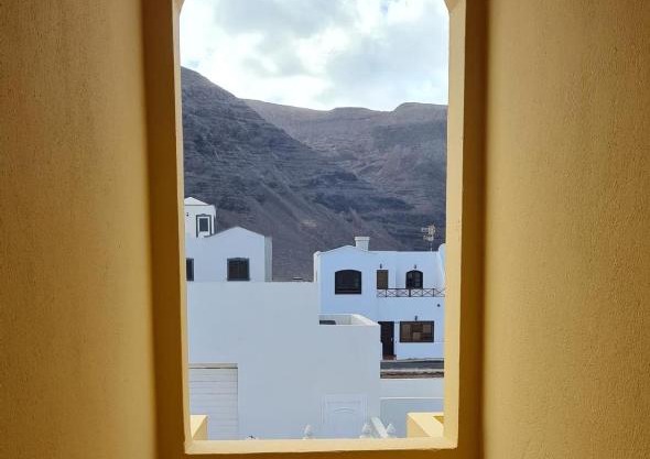 Cliff View Orzola