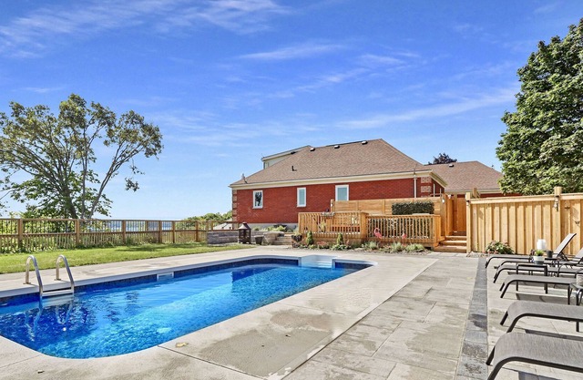 Cliffhouse On The Bay, Waterview Property with Pool —-ST-2019-0091