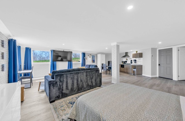 Cliffside Suite #3 - Seacliff Beach Suites