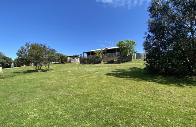 Clifton Beach Lodge