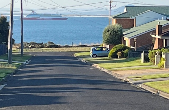 Clifton Springs cosy bay views home