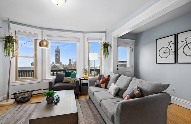 Downtown Clocktower Condo in Duluth