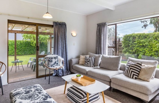 Close to 2 Mile Bay and DeBretts Hot Pools, shops & new supermarket nearby.