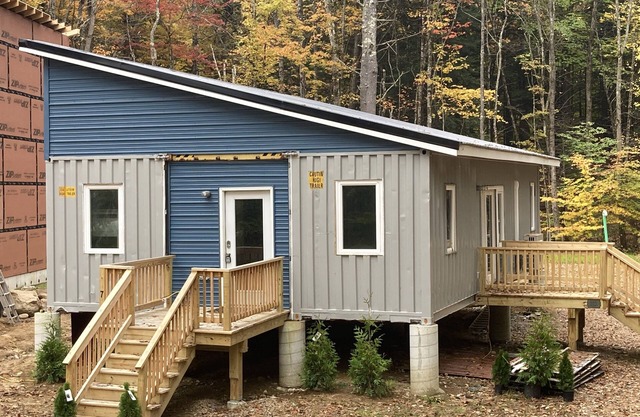 Close to Attitash, Hiking, Rivers, Storyland, Santa's Village and More!.
