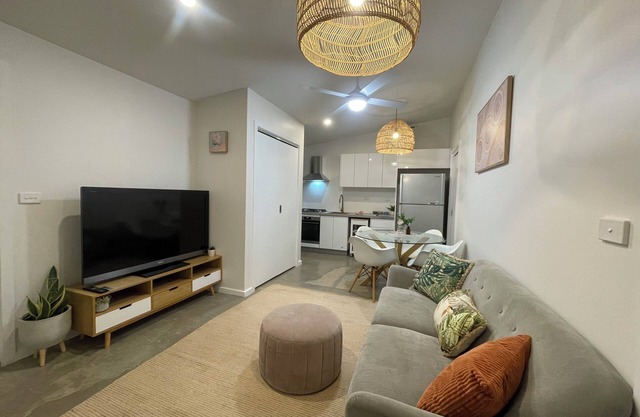 Close to Coast & Bellarine (Barn)