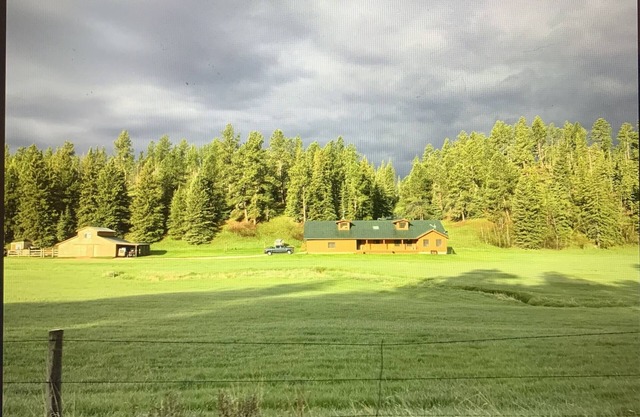 Close to Deerfield Lake,Hiking,UTV,Gameroom,Hot tub,Mini Donkey,Goats & Chickens