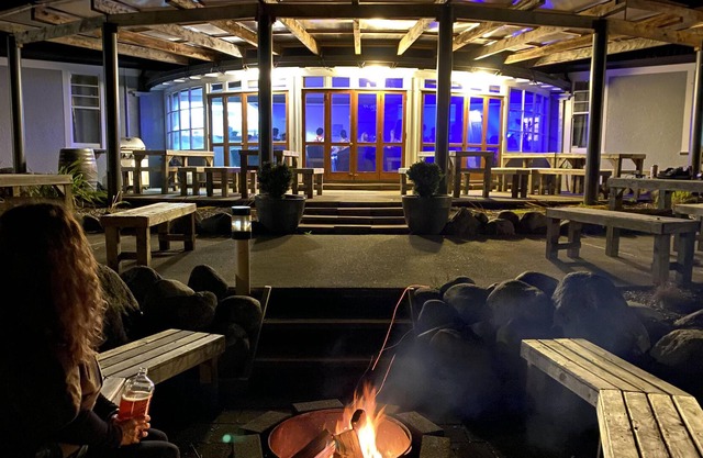 Close to Mt Ruapehu ski fields, ideal for family reunions, 14 rooms & 6 cabins
