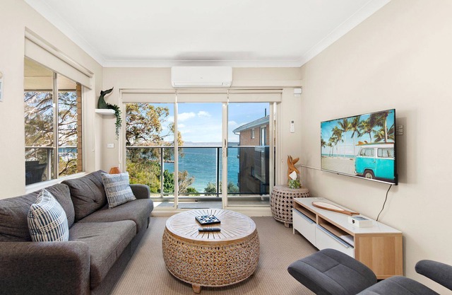 Close to Nelson Bay Beach, playgrounds and restaurants