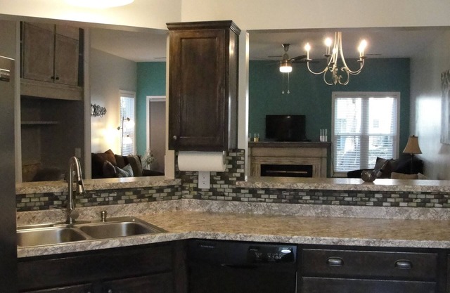 Cerca de PNC Arena, NC State, Duke, Chapel Hill, el centro de Raleigh y Cary