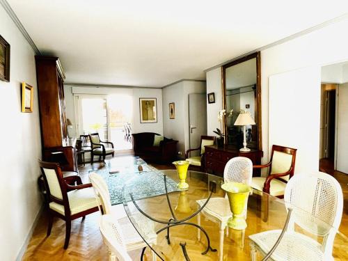 Close to Roland-Garros & Direct Eiffel Tower