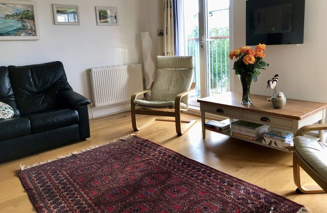 Close to the Beach and Harbour, Self Catering Townhouse