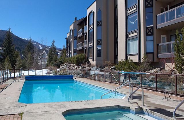 Cerca de la emoción del pueblo de Whistler, pero lo suficientemente lejos para la tranquilidad