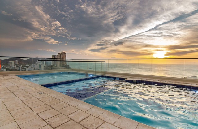 Cerca al mar confortable seguro, bien ubicado y acogedor apartasuite