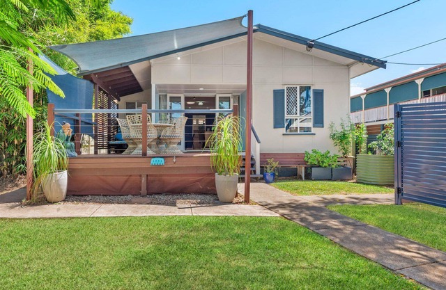 Close to the water & Pet Friendly