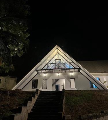 Cloud9 Glamping - Private Aframe Villa