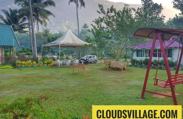 Nubes Village Farm Resort en Manjakunnel Farm House