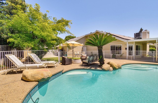 Clovis Family Home: Private Pool, Near Old Town!