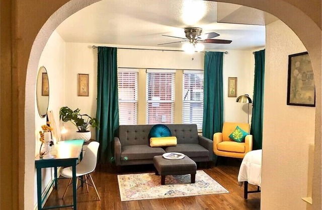 [CLR 08]Amazing midtown suite-Close to St. Anthony Hospita, all modern amenities in a Cozy historic
