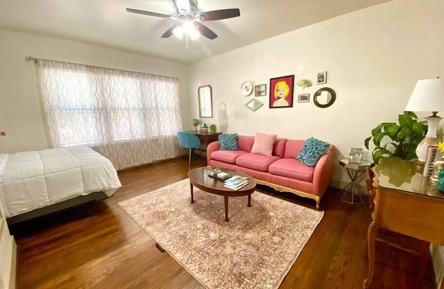 [CLR 14] New Bright OKC Midtown Studio