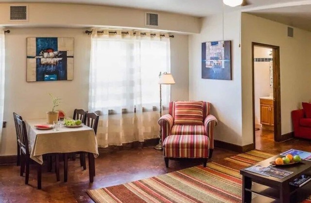 [CLR 17]One Bedroom in OKC Midtown, Century-old building in the heart of the epicenter of OKC