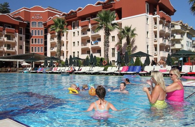 Club Aida Apartments