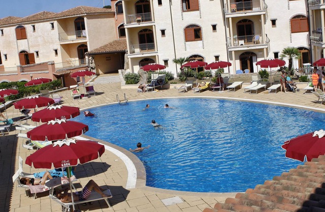 Club Esse Posada