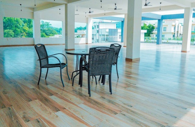 Club Nirvana Boutique Resort Pure-Veg