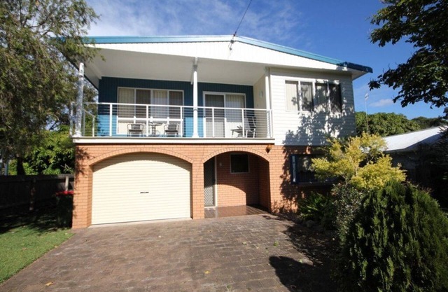 club, river, restaurants at your doorstep