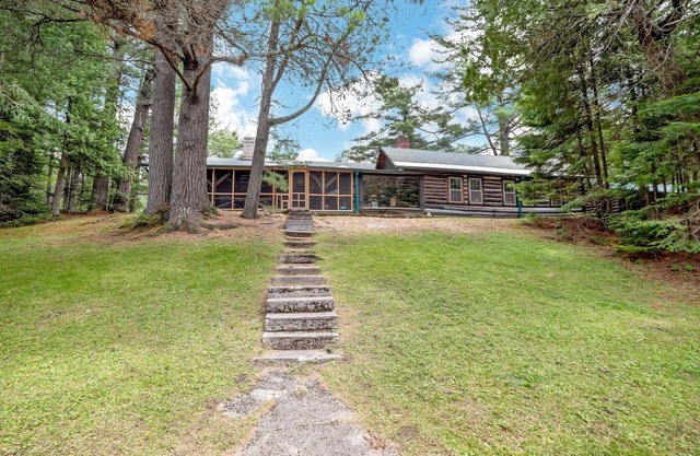 Thunderbird Lodge:Savor the Season with Fishing, Kayaking, and Campfires