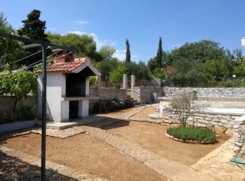 CMA-Croatia Mediterranean authenticity