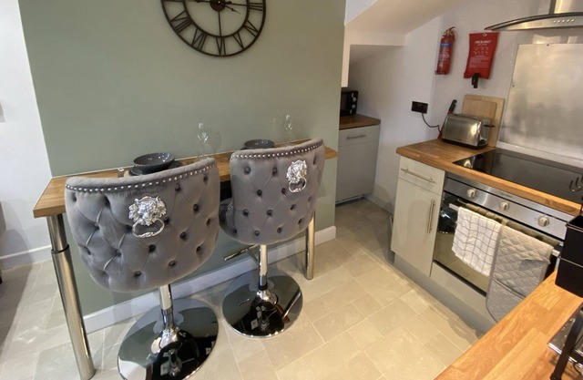 Coach House -Log Fire,Hot Tub (City Centre 2 mile)