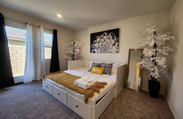 Coachella Getaway-Casita Only | Sleeps4 | SmartTV