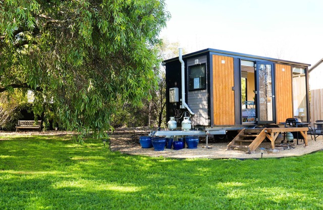 Coachman's Rest Cabin by Tiny Away