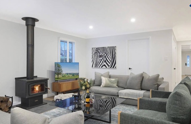 Coachwood Cottage —Stay 3, Pay 2!