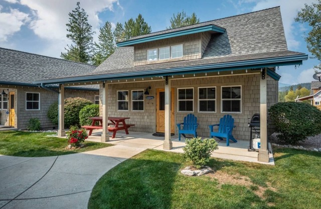 Coast Is Clear - Courtyard Beach Bungalow