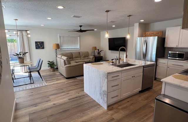 Coastal 4BR Pool Home – Close to Beach 12mins