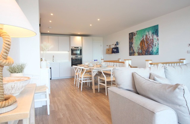 Coastal apartment with sea views.