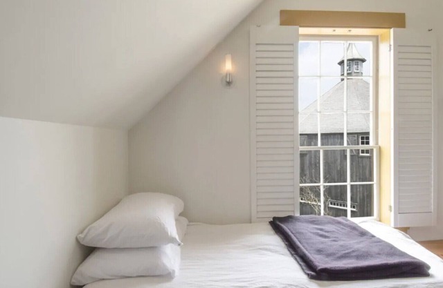 Arquitectura junto al mar en Shobac Farm - Schoolhouse