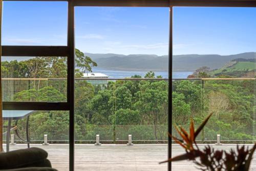 Coastal Calm - Raglan Holiday Home