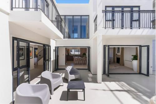 Coastal Chic - Luxury at the Beach